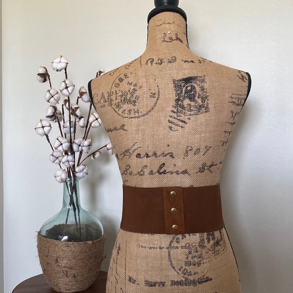 🚨[SOLD] Elastic Waistband Belt - Picture 2 of 3